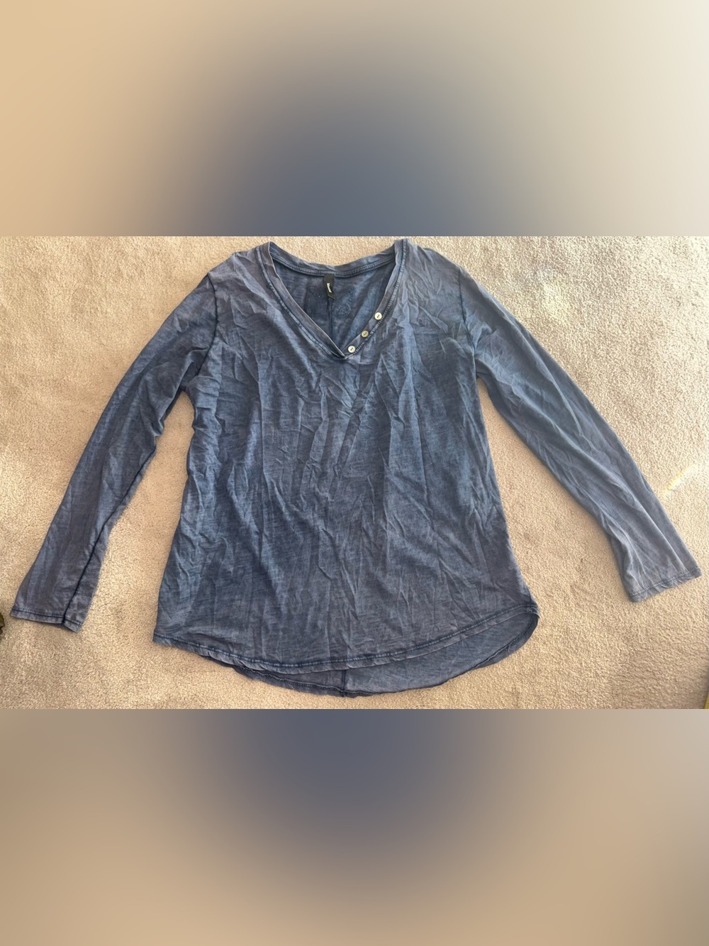 Venti 6 Women’s Medium M Blue Long Sleeve V-Neck Henley Top High Low Hem
